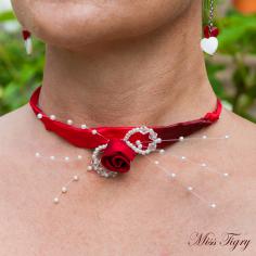 Collier ras du cou ou bracelet ruban satin rouge et perles nacrées